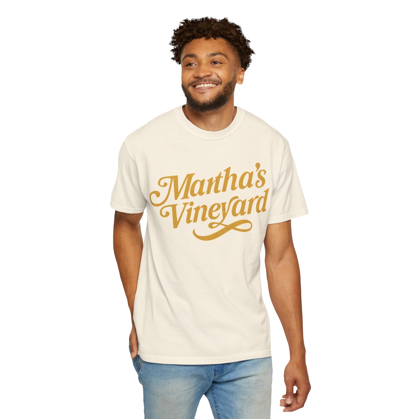 Vintage Martha’s Vineyard Script Tee – Retro Coastal Style Unisex T-Shirt