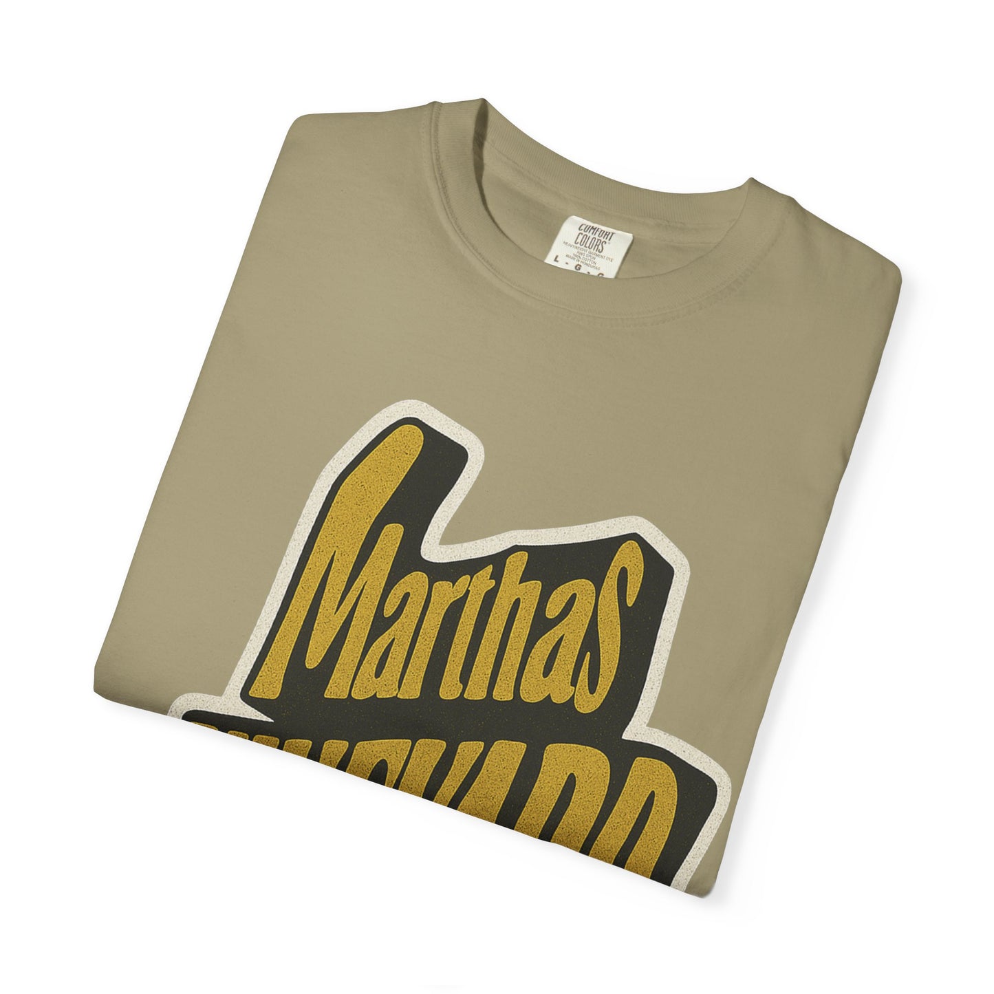 Groovy Martha’s Vineyard Tee – Retro Wavy Lettering Unisex Island Shirt