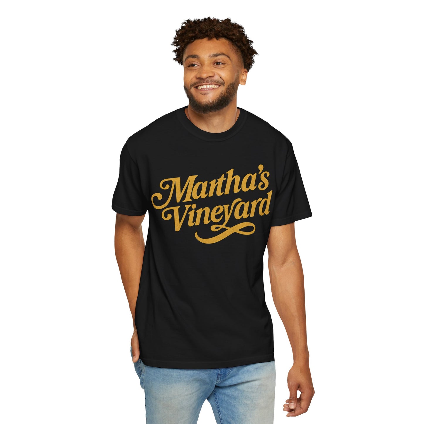 Vintage Martha’s Vineyard Script Tee – Retro Coastal Style Unisex T-Shirt
