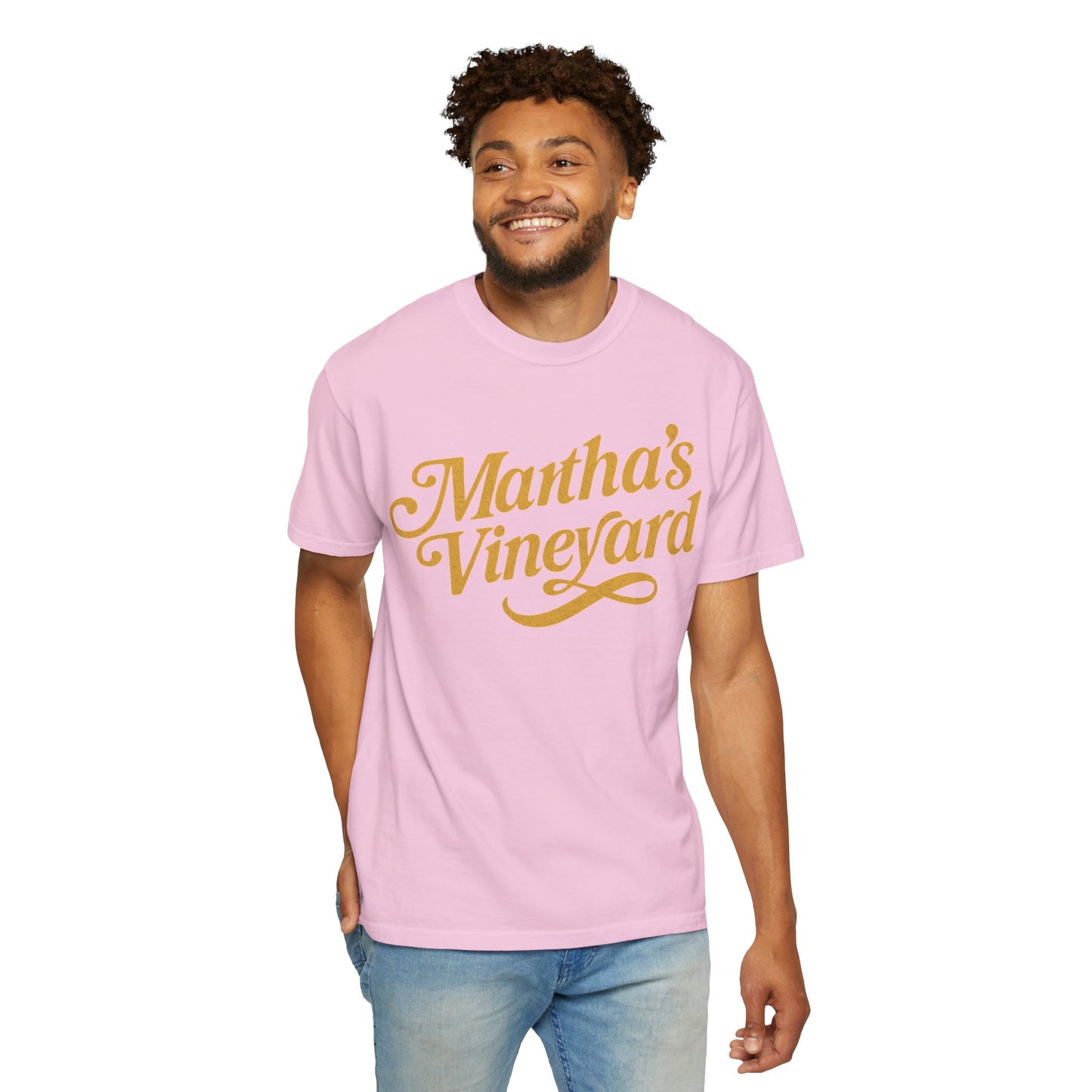 Vintage Martha’s Vineyard Script Tee – Retro Coastal Style Unisex T-Shirt