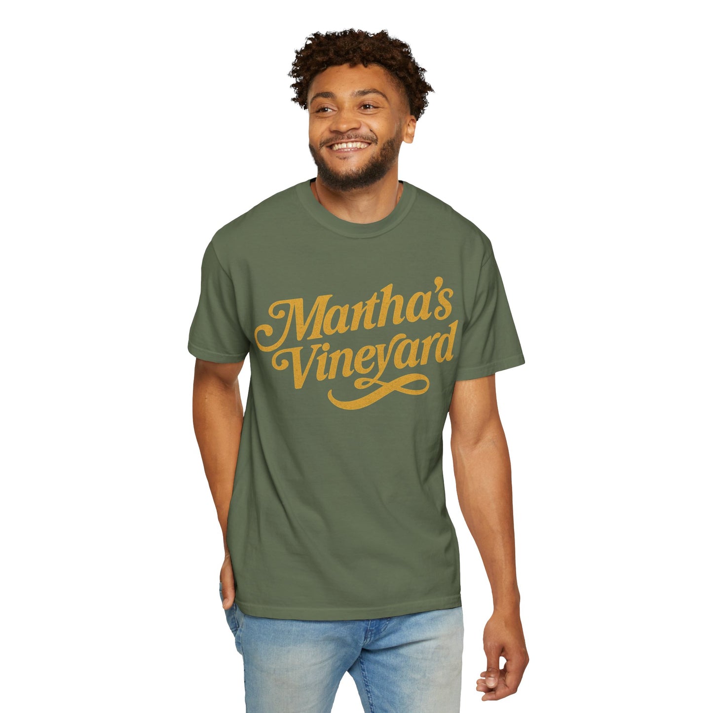 Vintage Martha’s Vineyard Script Tee – Retro Coastal Style Unisex T-Shirt
