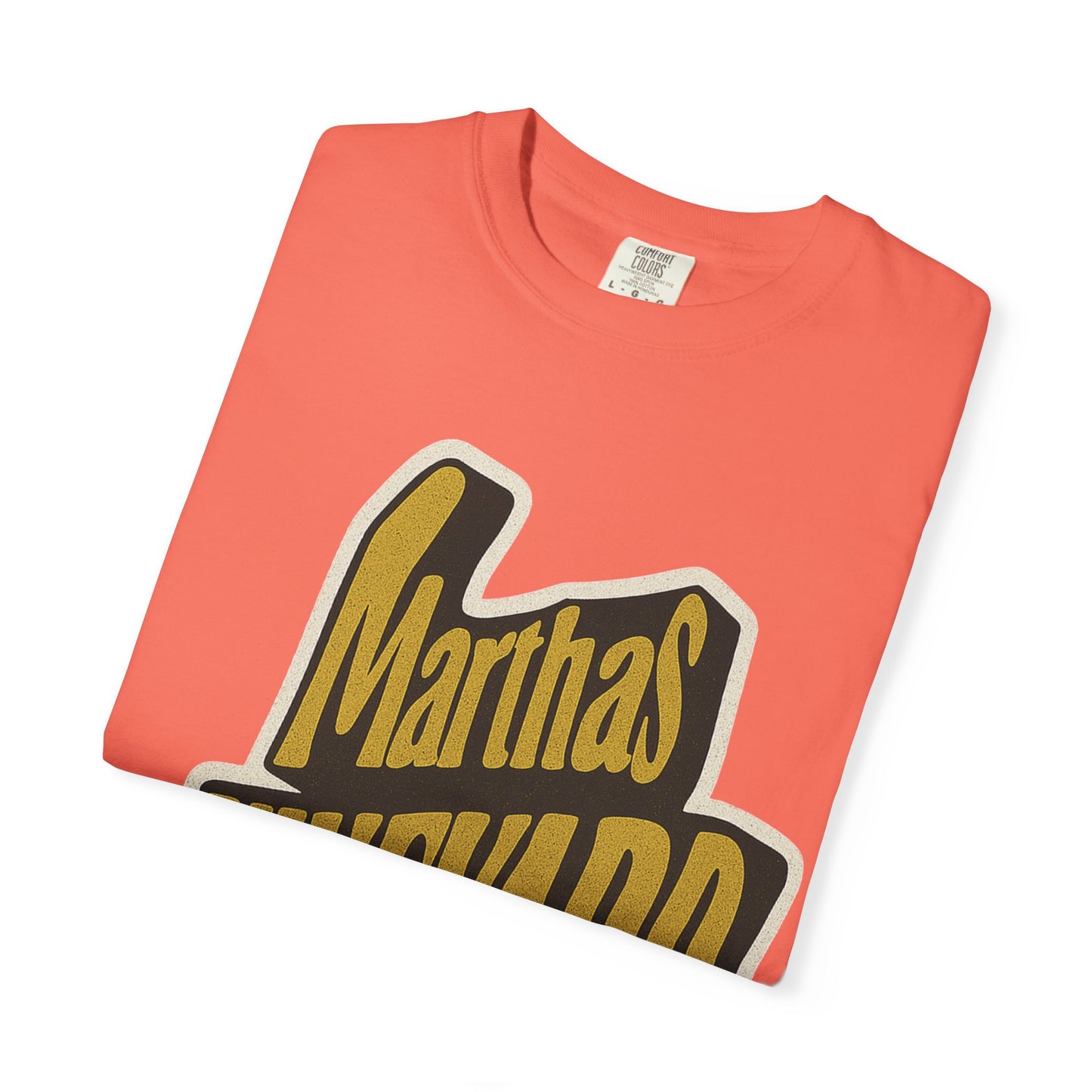 Groovy Martha’s Vineyard Tee – Retro Wavy Lettering Unisex Island Shirt