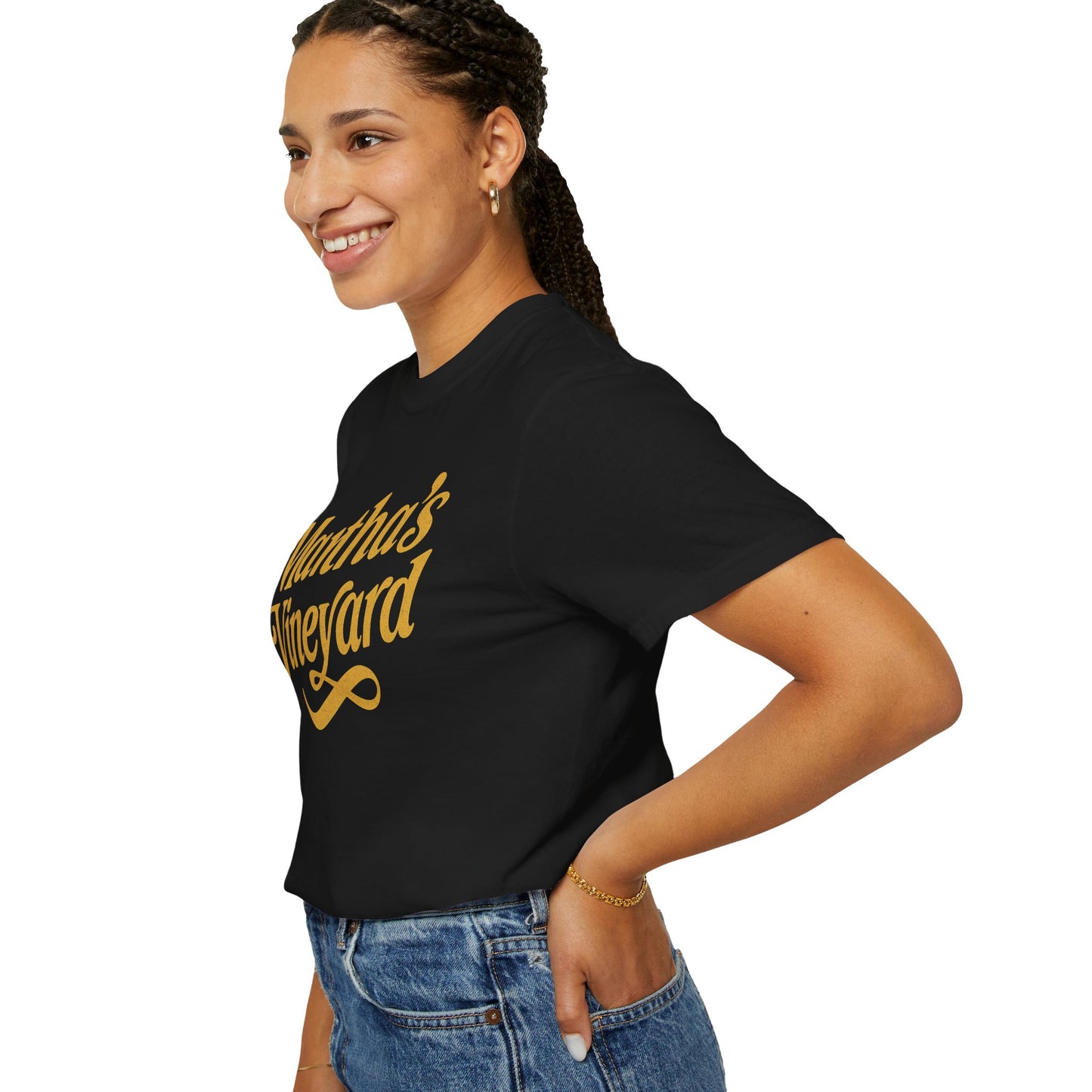 Vintage Martha’s Vineyard Script Tee – Retro Coastal Style Unisex T-Shirt