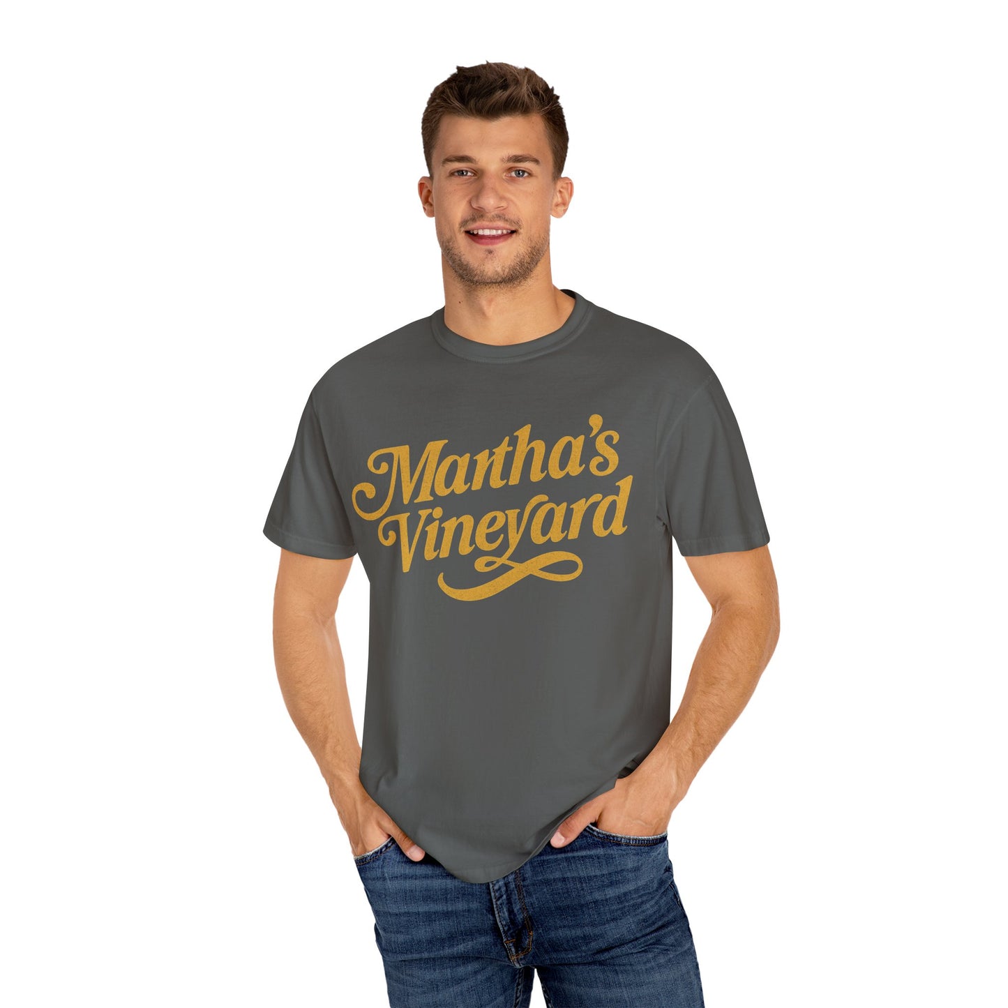 Vintage Martha’s Vineyard Script Tee – Retro Coastal Style Unisex T-Shirt