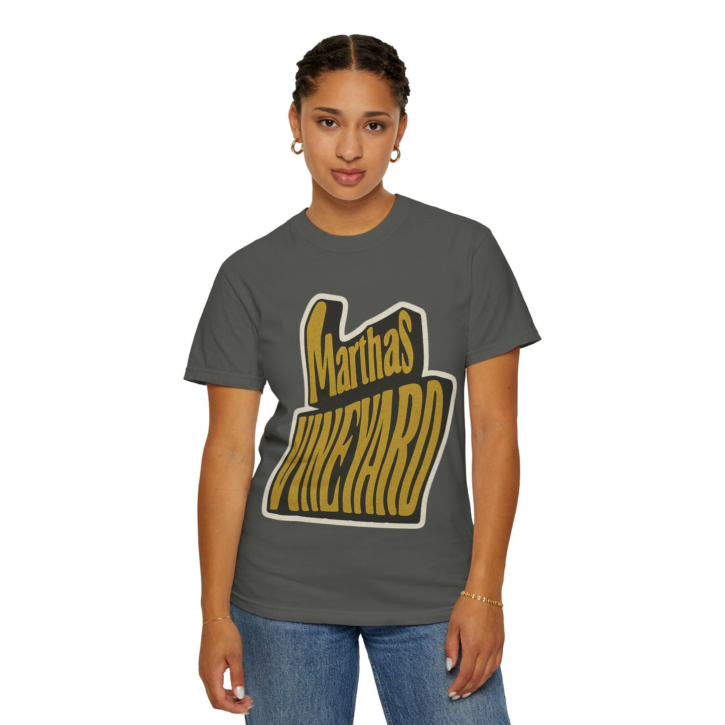 Groovy Martha’s Vineyard Tee – Retro Wavy Lettering Unisex Island Shirt