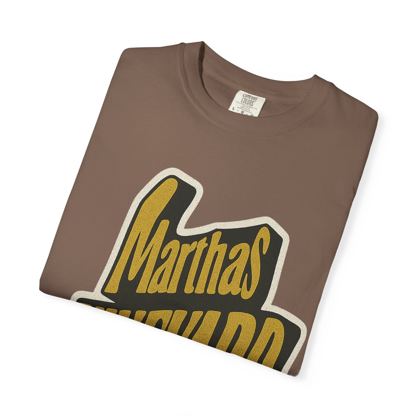 Groovy Martha’s Vineyard Tee – Retro Wavy Lettering Unisex Island Shirt