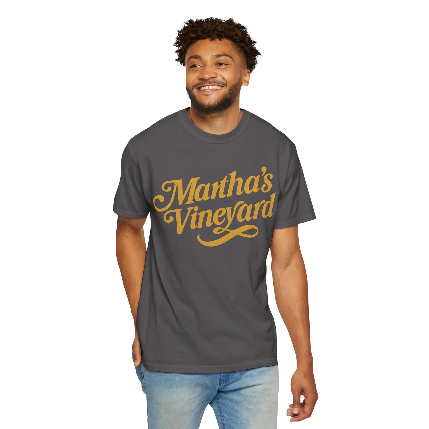 Vintage Martha’s Vineyard Script Tee – Retro Coastal Style Unisex T-Shirt