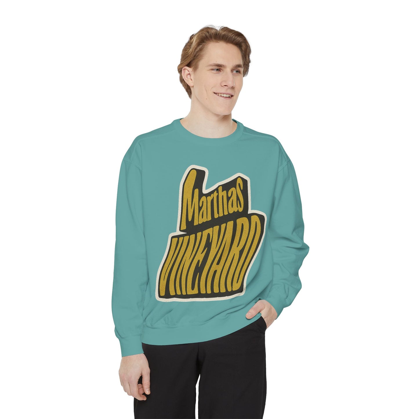 Wavy Martha’s Vineyard Crewneck Sweatshirt – Unisex Heavy Blend | Cozy Island Style