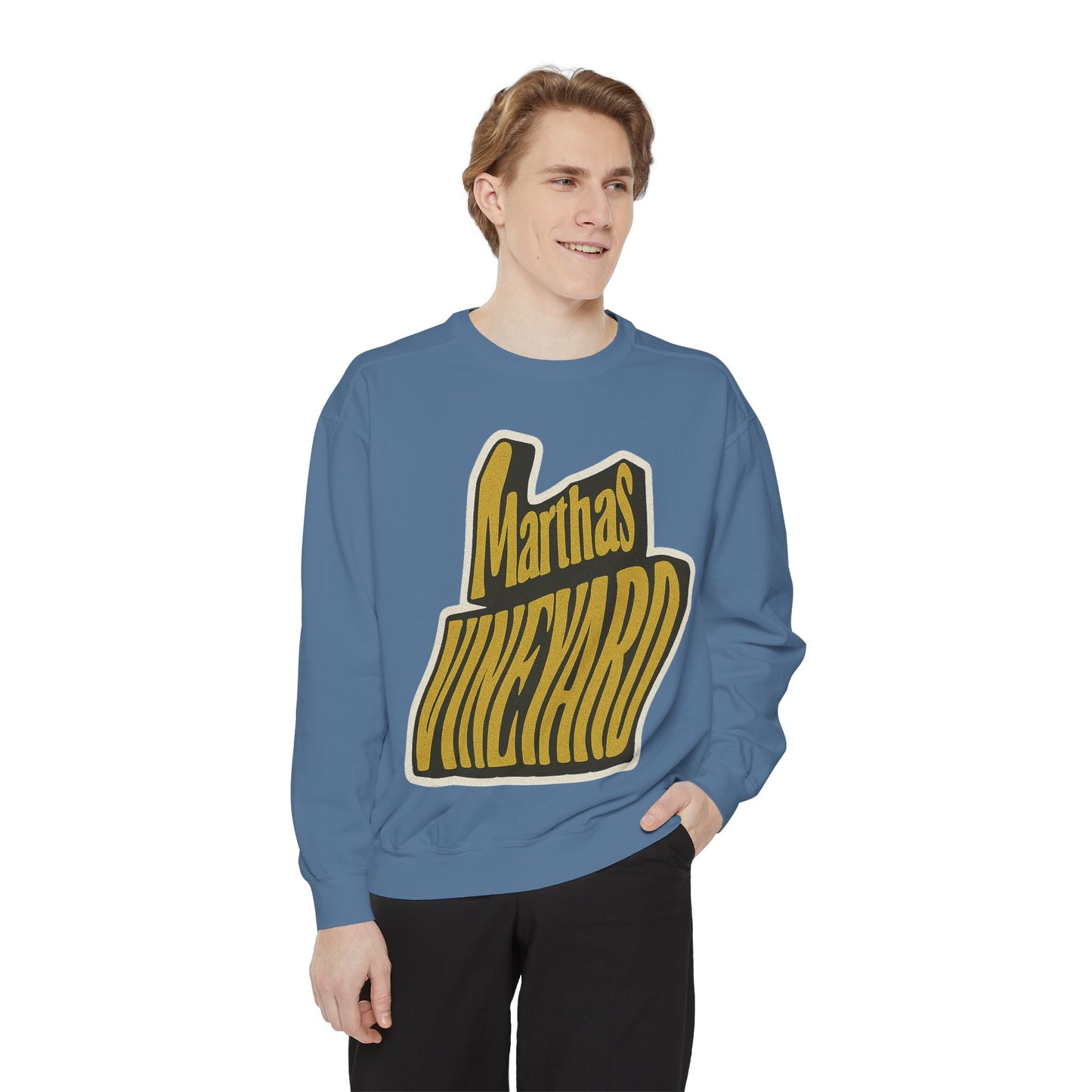 Wavy Martha’s Vineyard Crewneck Sweatshirt – Unisex Heavy Blend | Cozy Island Style