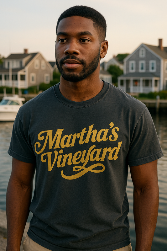 Vintage Martha’s Vineyard Script Tee – Retro Coastal Style Unisex T-Shirt