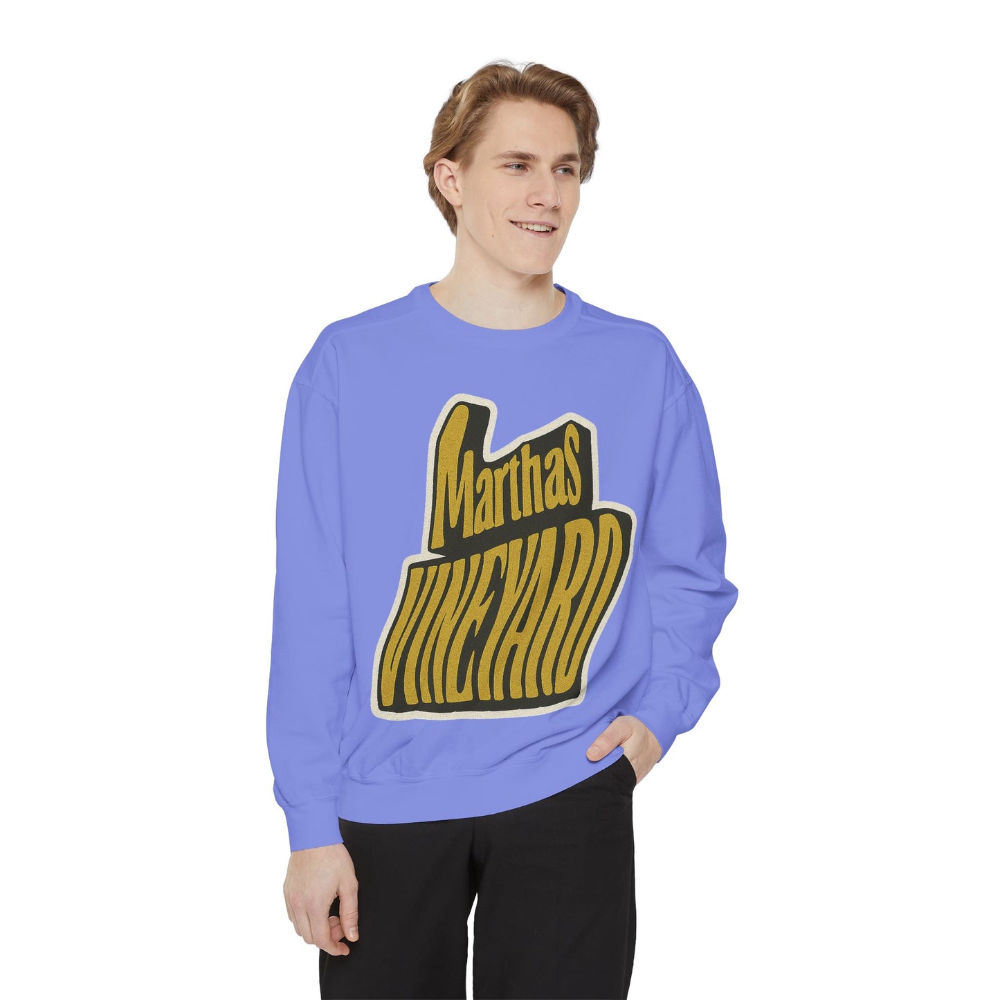 Wavy Martha’s Vineyard Crewneck Sweatshirt – Unisex Heavy Blend | Cozy Island Style