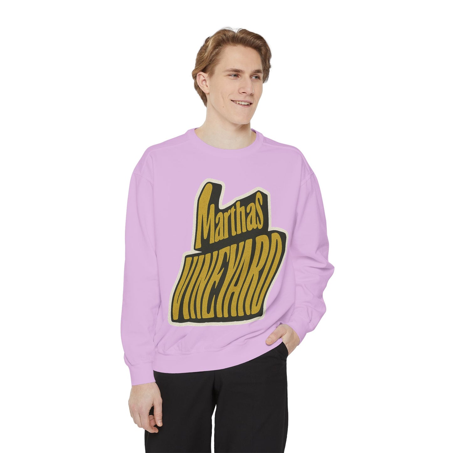 Wavy Martha’s Vineyard Crewneck Sweatshirt – Unisex Heavy Blend | Cozy Island Style