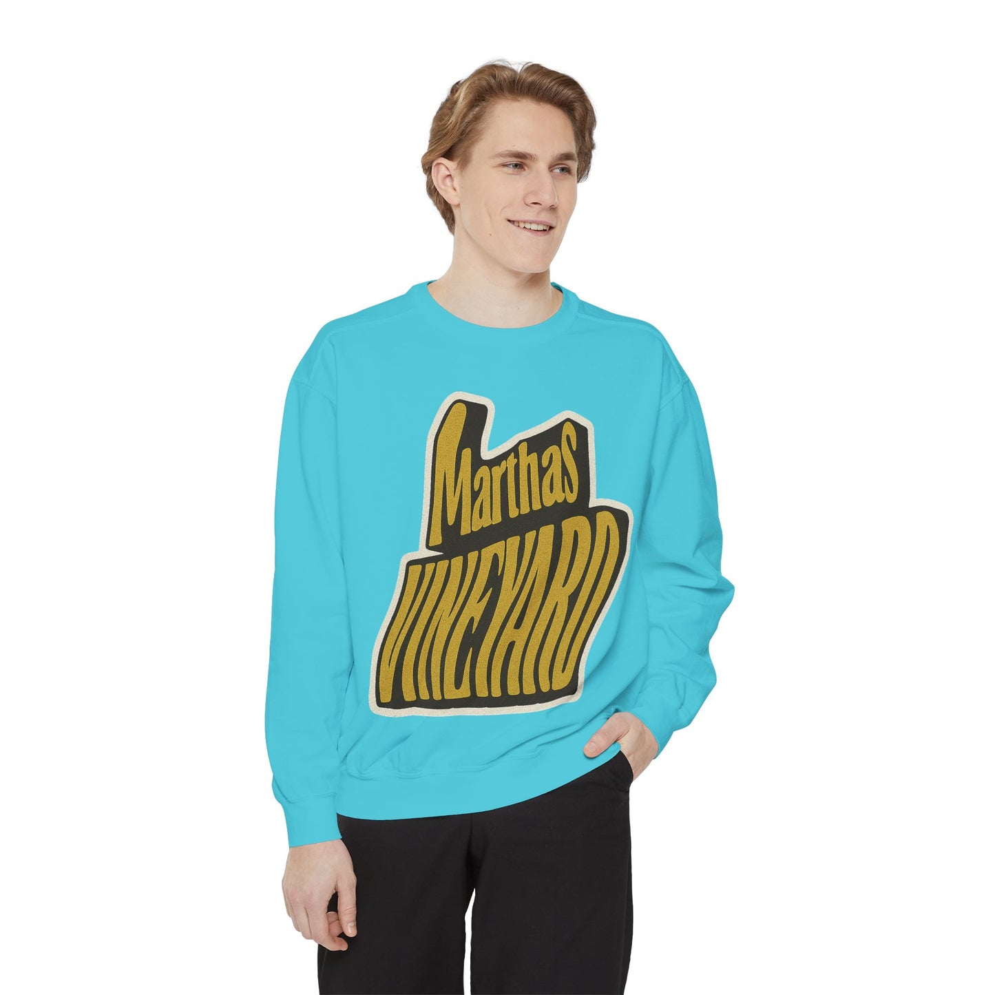 Wavy Martha’s Vineyard Crewneck Sweatshirt – Unisex Heavy Blend | Cozy Island Style